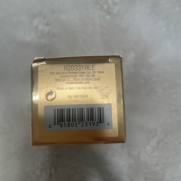 Elizabeth Arden VITAMIN C CERAMIDE CAPSULES RADIANCE RENEWAL SERUM 60 capsules - Picture 8 of 12